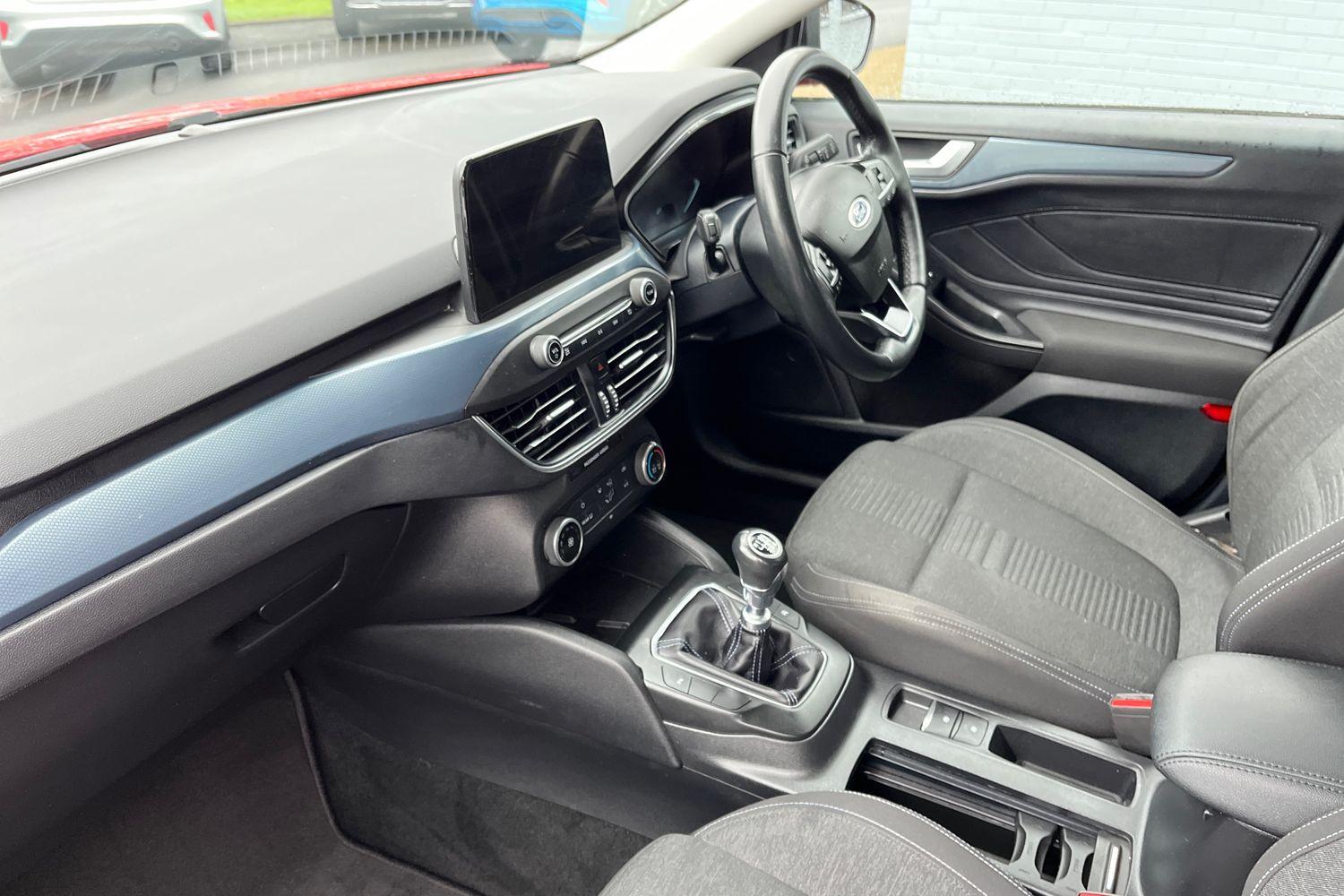 Ford FOCUS Photo 17