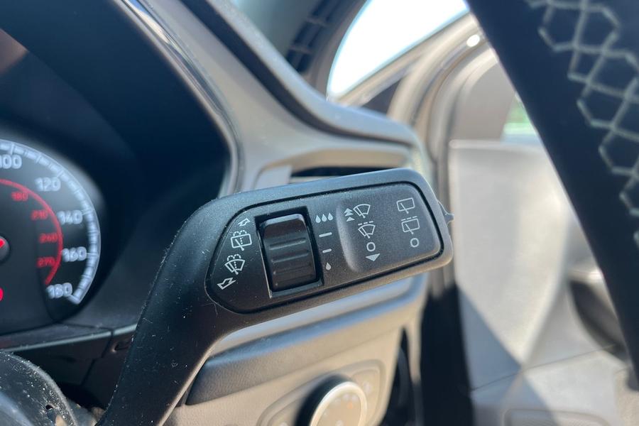 Ford FOCUS Photo autoimg-4f333760b8dc50187db260d091fff555a8d72c1a.jpg