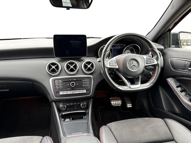 MERCEDES-BENZ A Class Photo 11