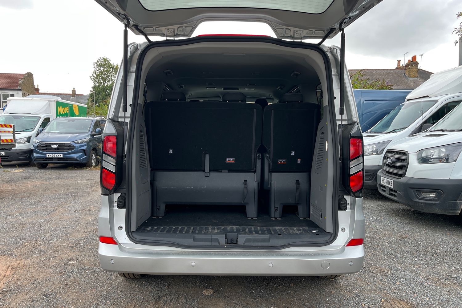 Ford TOURNEO CUSTOM Photo 5