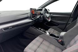 VOLKSWAGEN Golf Photo 2