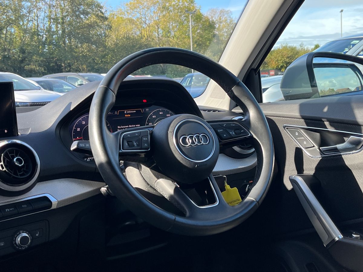 Audi Q2 Photo 14