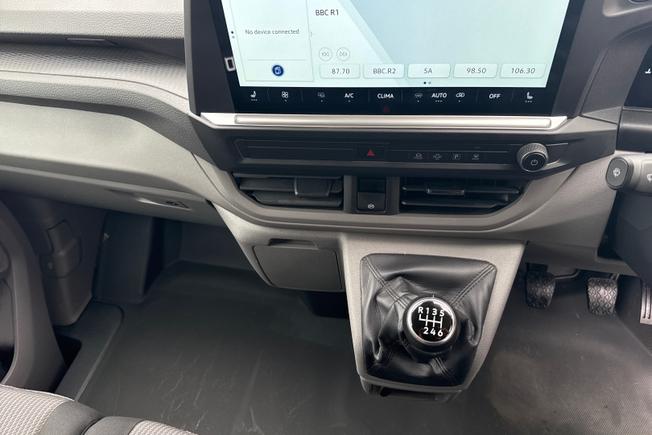 VOLKSWAGEN Transporter Photo 42