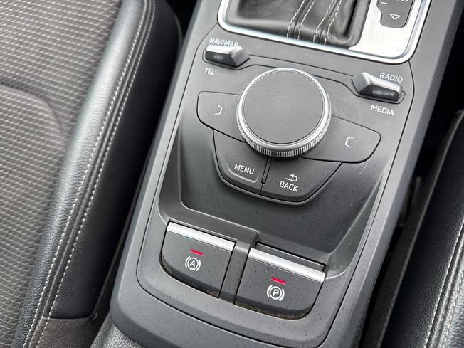 AUDI Sq2 Photo 31