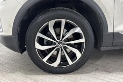 VOLKSWAGEN T-Roc Photo 5