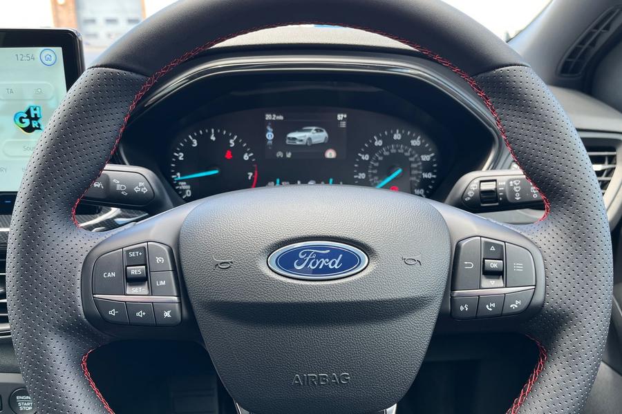 Ford Focus Photo autoimg-4f4ff34fdcde56949d141d2a8d6e6bc967e85b56.jpg