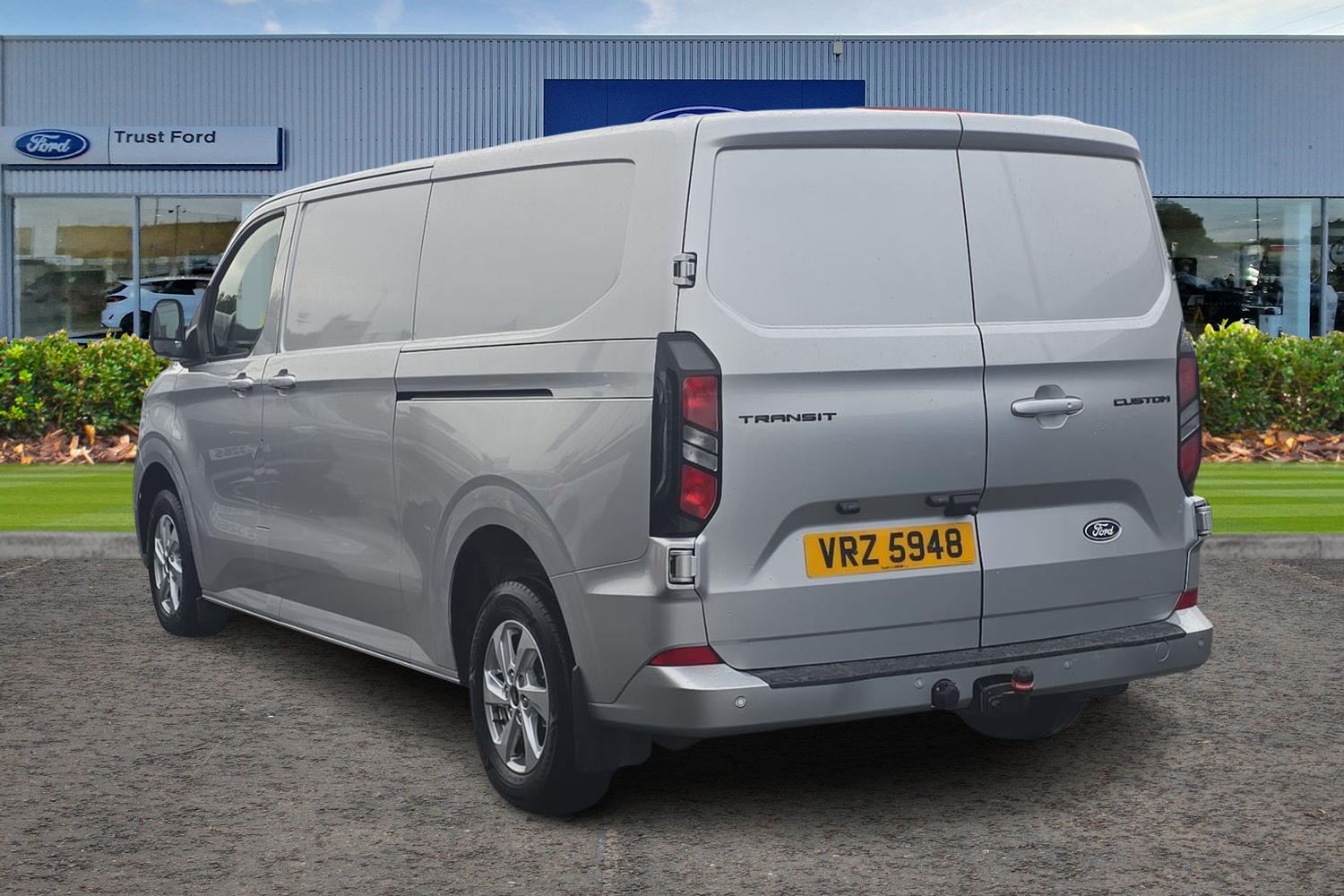Ford TRANSIT CUSTOM Photo 1