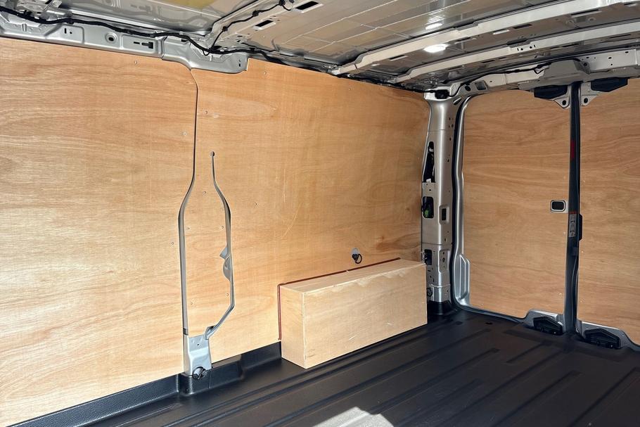 Used Ford TRANSIT CUSTOM WR26OEK 4