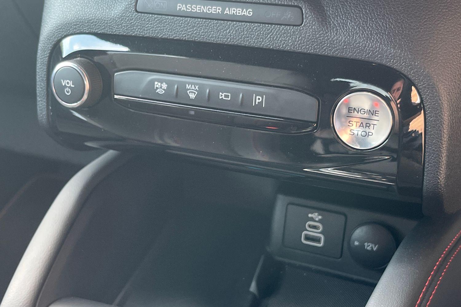 Ford KUGA Photo 27