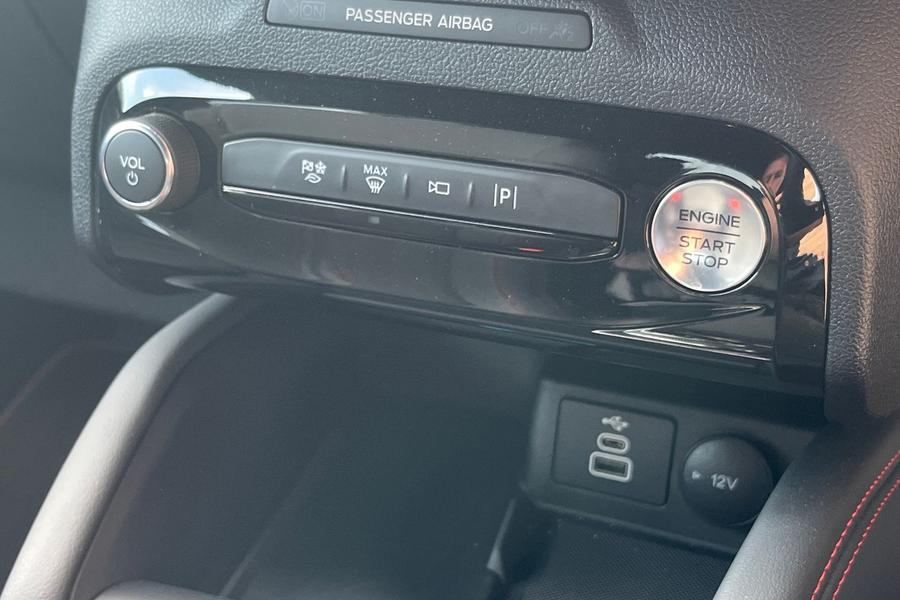 Ford KUGA Photo autoimg-4f551ebf39d3750ba3f4e0dc71d9230012b4701c.jpg