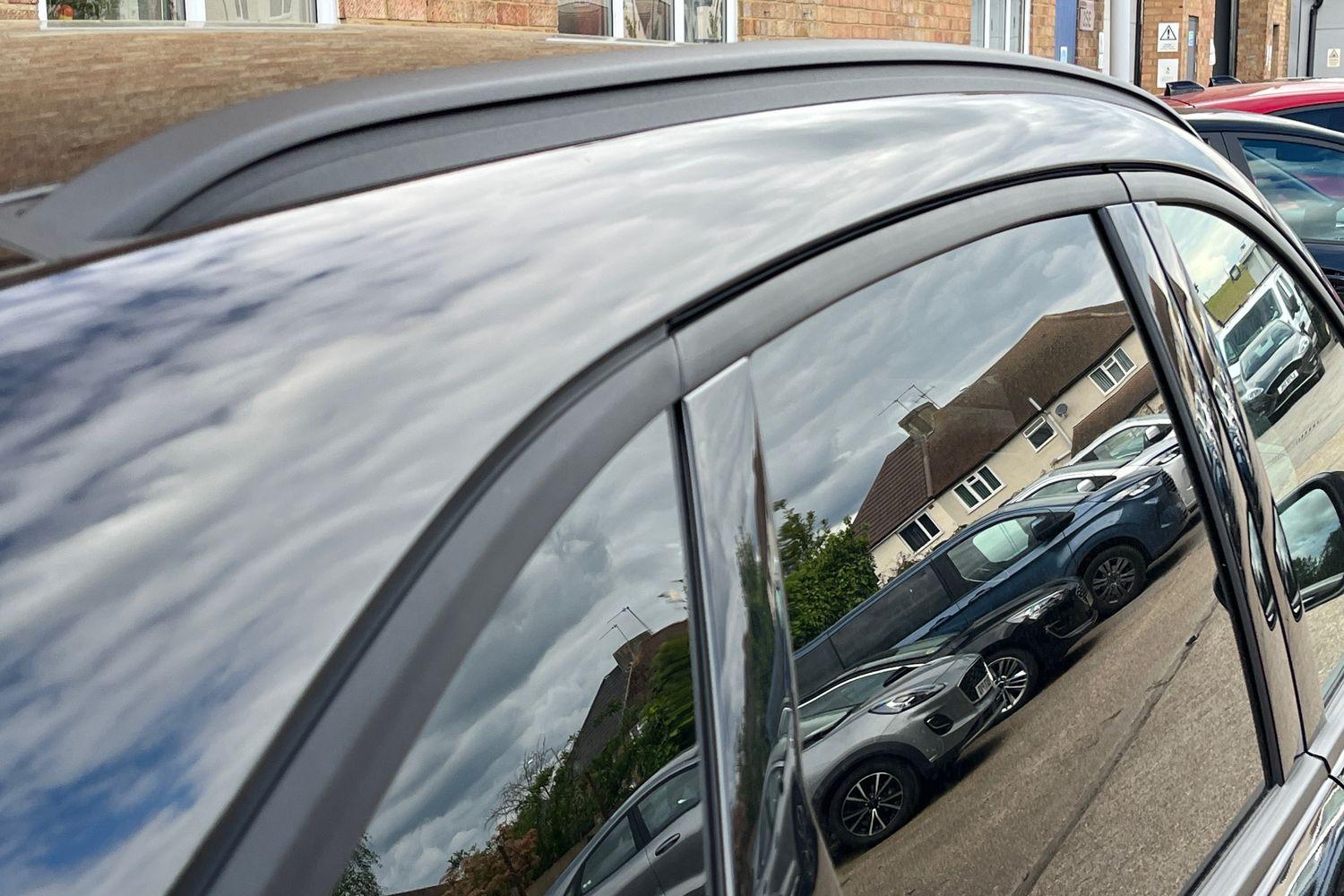 Ford KUGA Photo 37