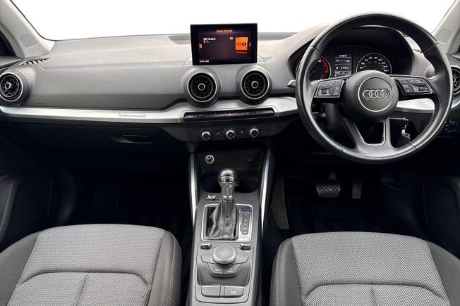AUDI Q2 Photo 11