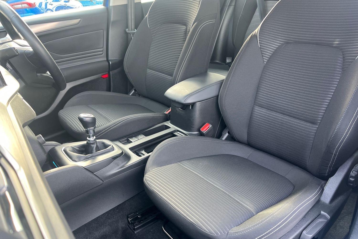 Ford Focus Photo 18