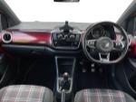 Volkswagen UP Photo 9