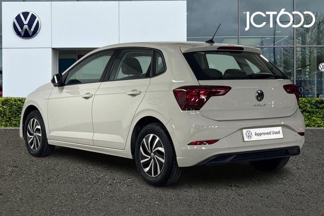 VOLKSWAGEN Polo Photo 3