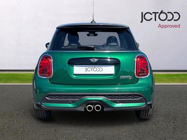 MINI Hatch Photo 7