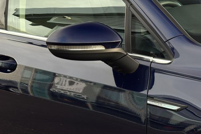 VOLKSWAGEN Golf Photo 20