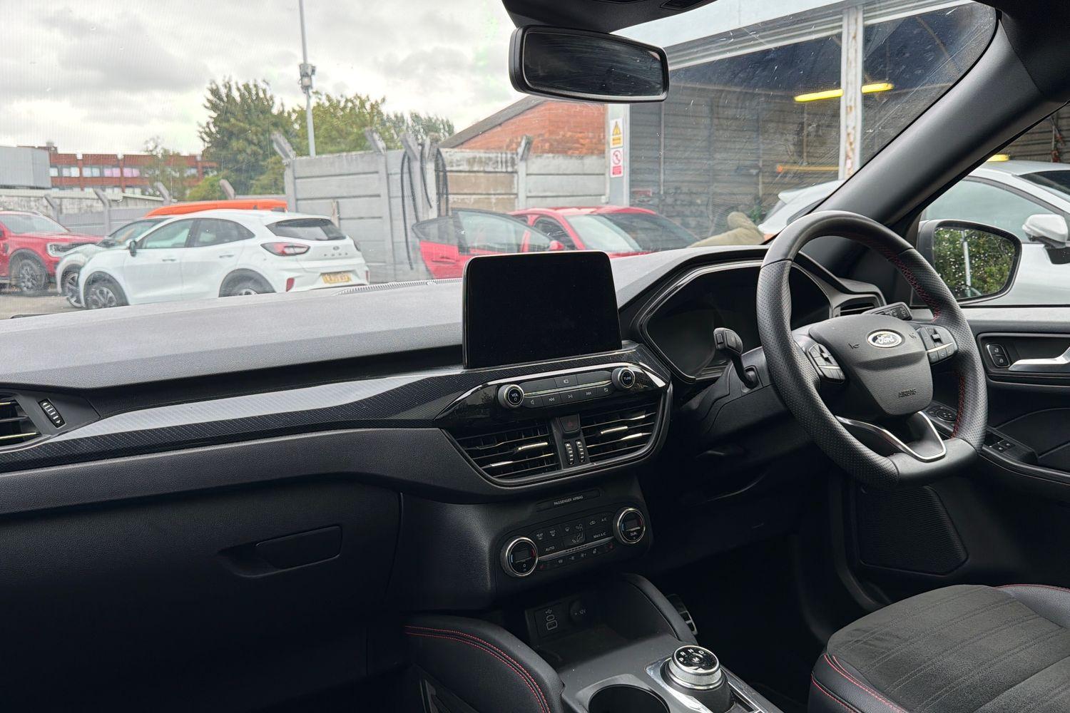Ford KUGA Photo 17
