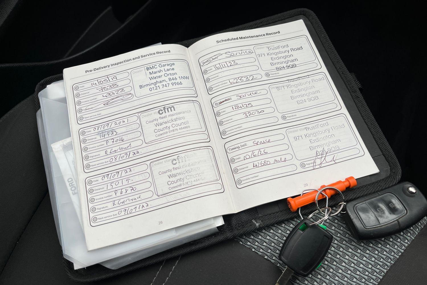 Ford EcoSport Photo 22