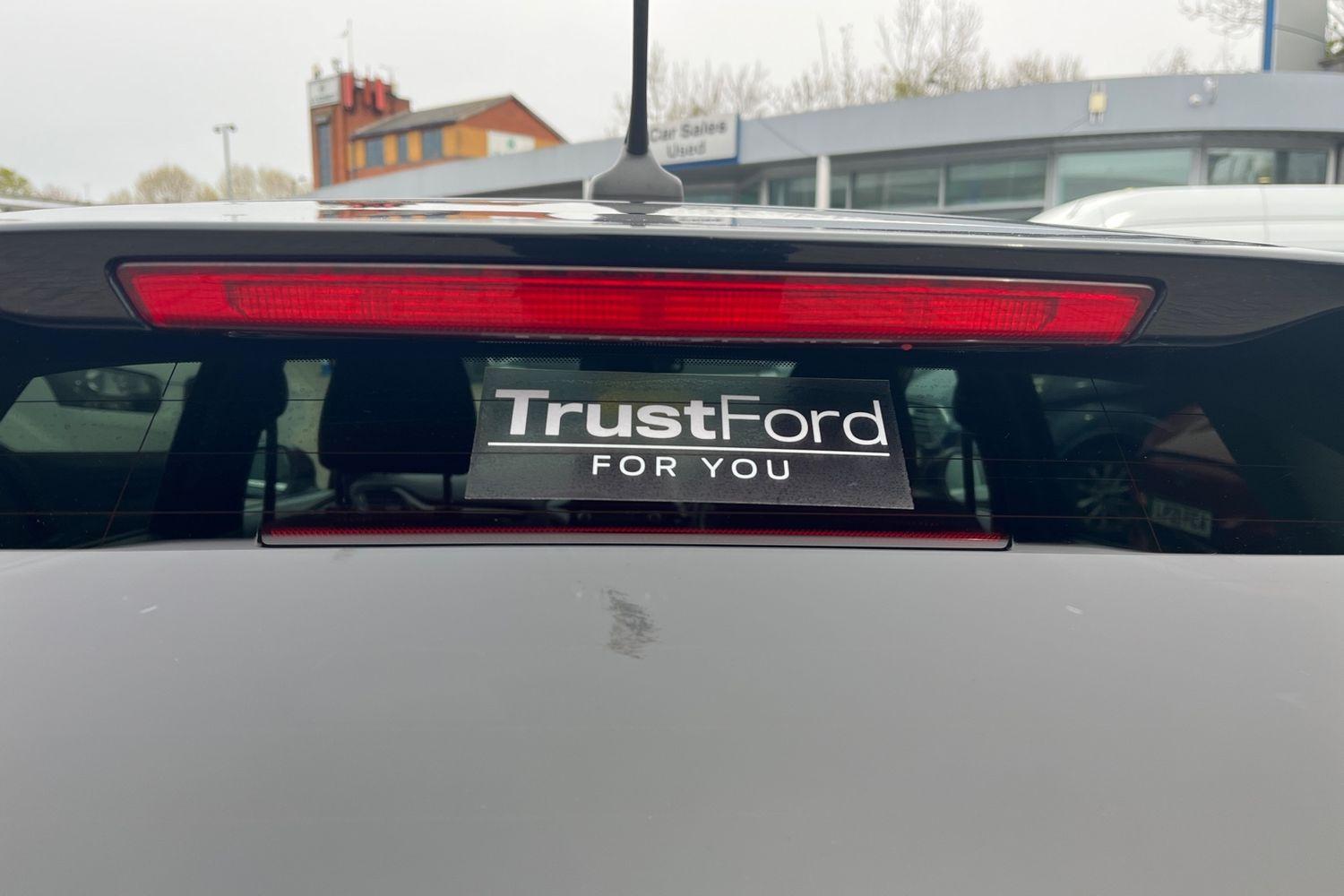 Ford Fiesta Photo 22