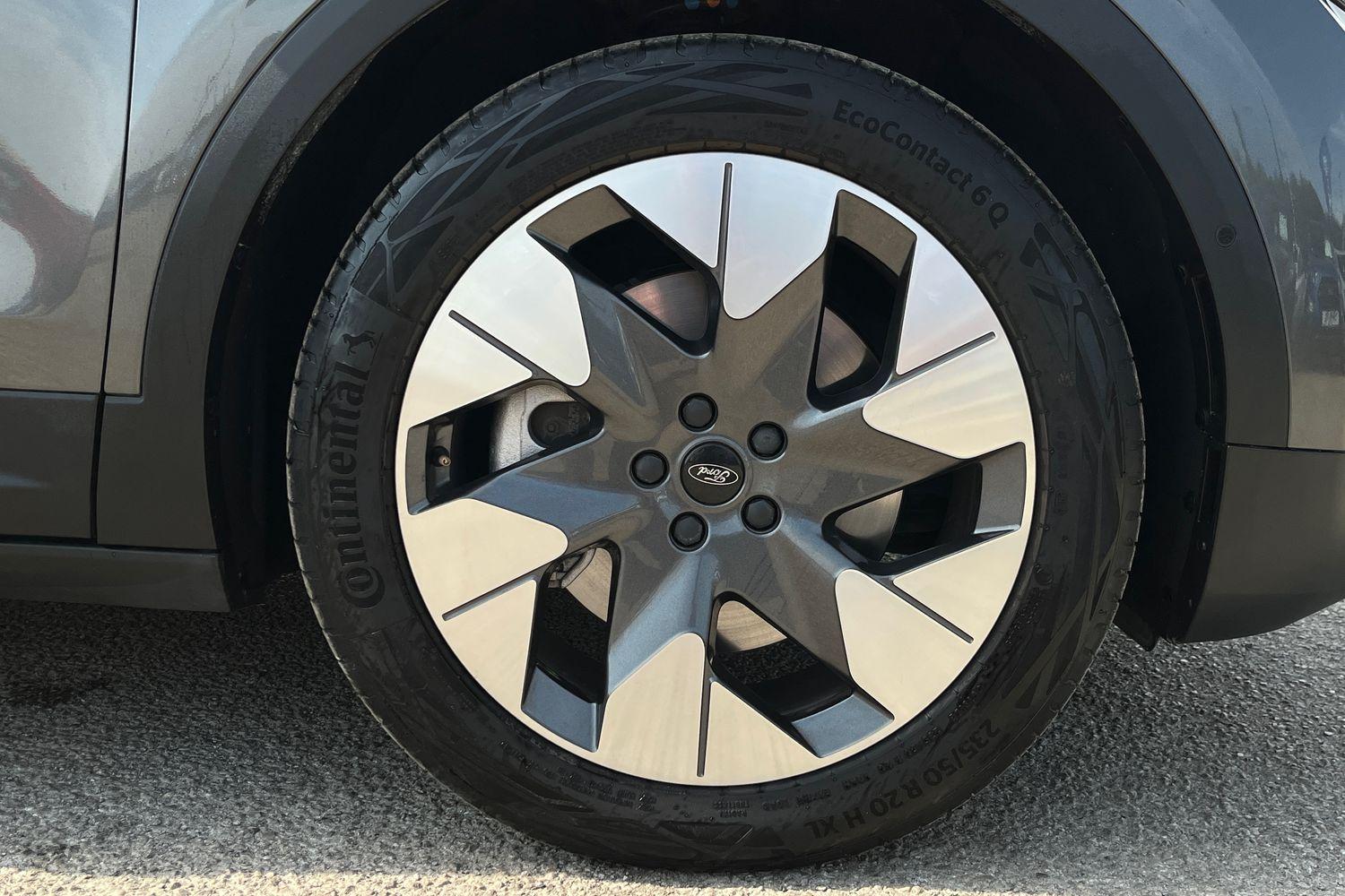 Ford EXPLORER Photo 7