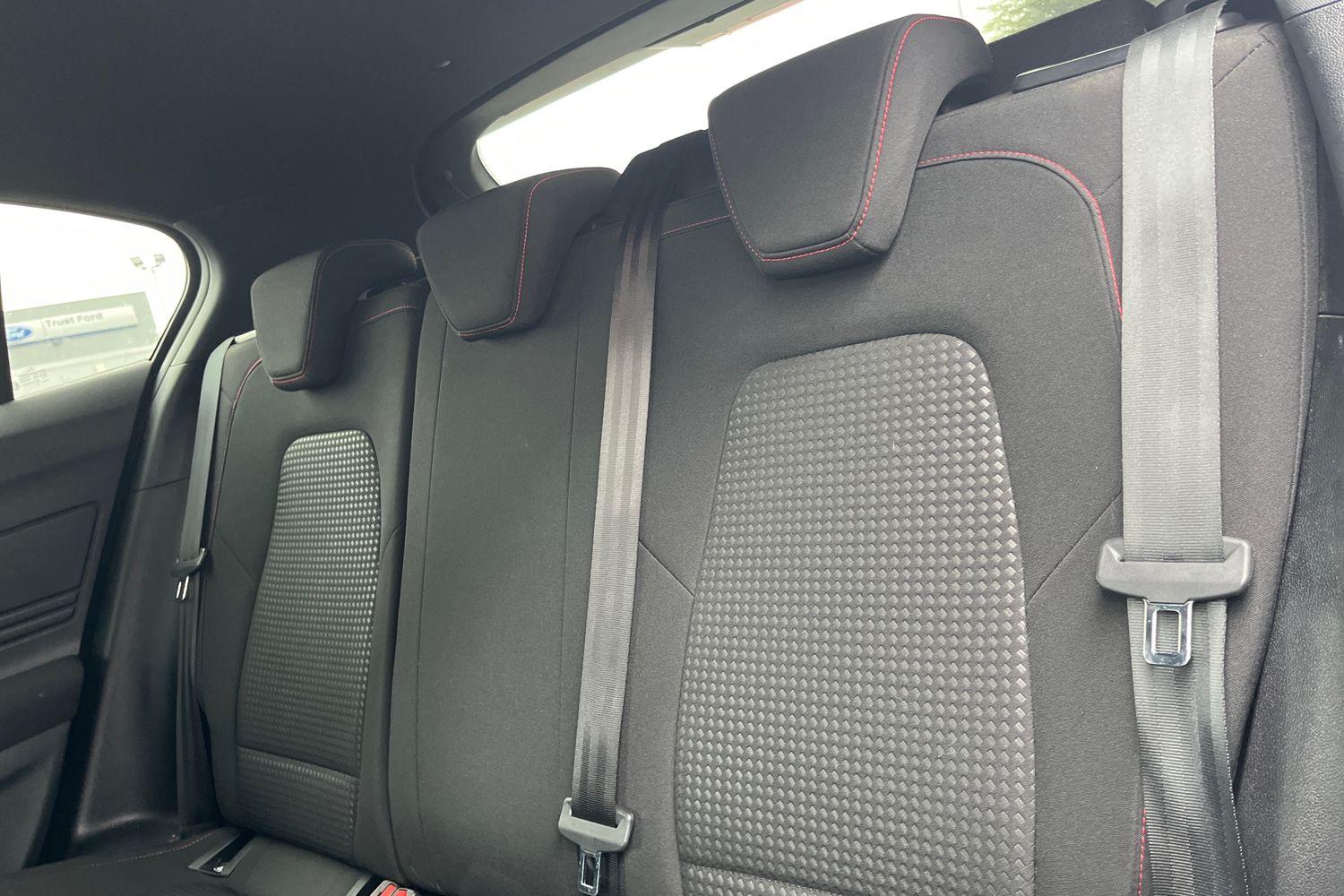 Ford FOCUS Photo 19