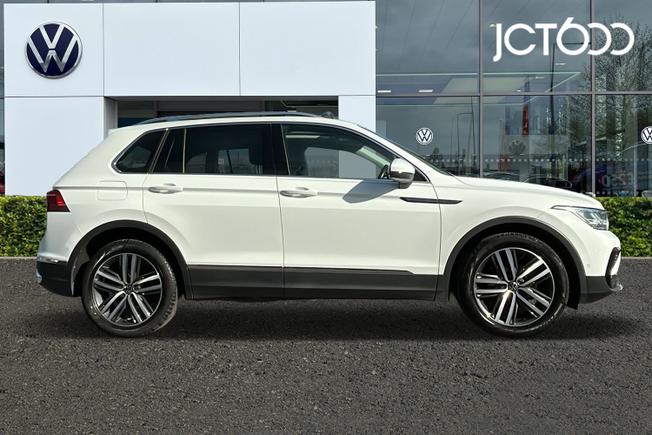 VOLKSWAGEN Tiguan Photo 4