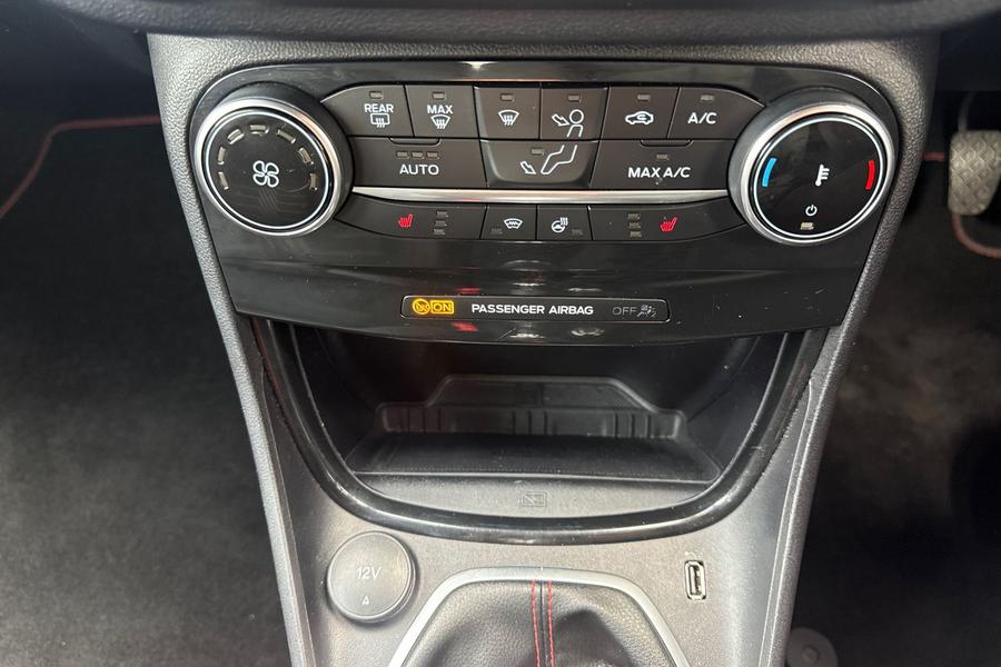 Ford PUMA Photo autoimg-4f6fa3f0cdc0859e14376a9ff37d3f357e84c854.jpg