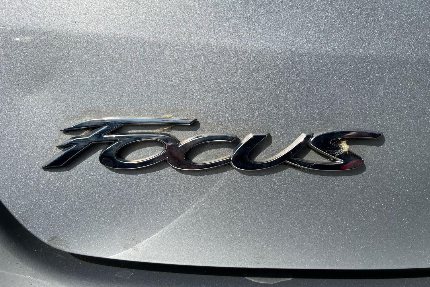 Ford FOCUS Photo 39