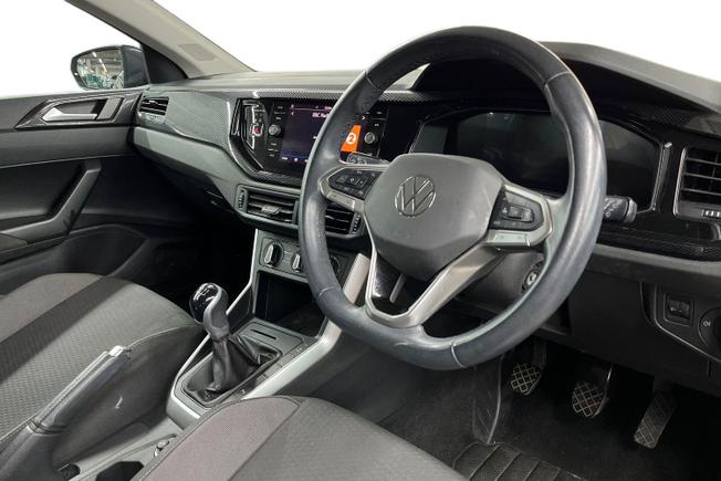 VOLKSWAGEN Polo Photo 6