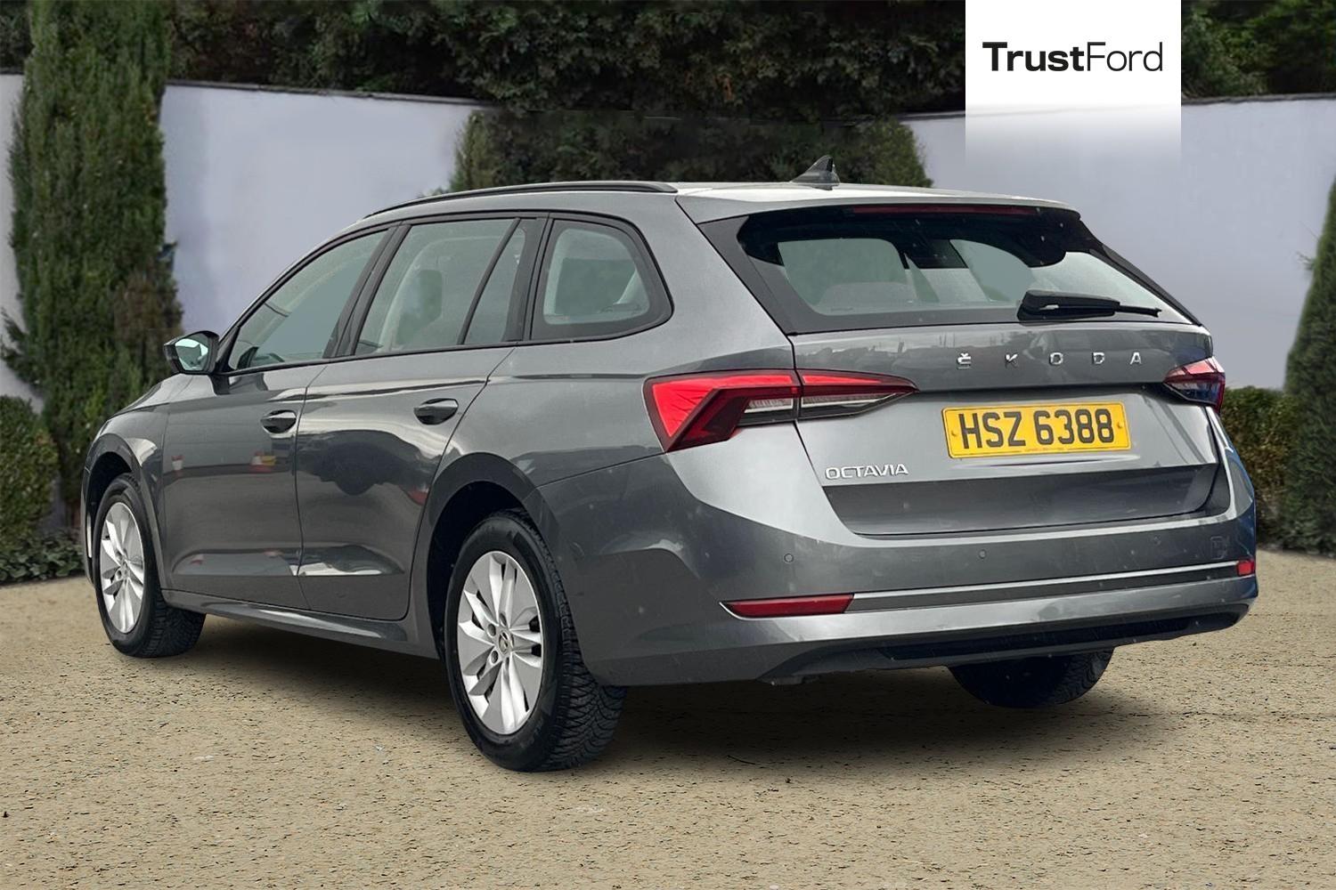 Skoda OCTAVIA Photo 1