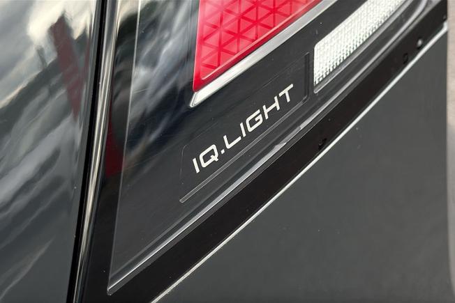 VOLKSWAGEN Golf Photo 37