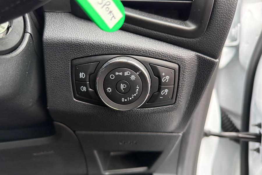 Ford ECOSPORT Photo autoimg-4f76d88947bff3b0db89154bc1b34ef53865cf8b.jpg