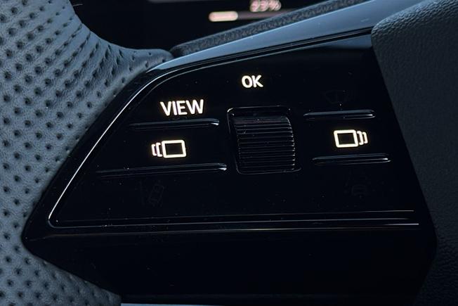 AUDI  Audi Q4 Photo 16