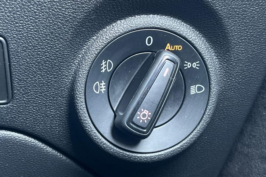 SEAT LEON Photo autoimg-4f7c9cf4f15777deb8ee61a4443b926960202e50.jpg