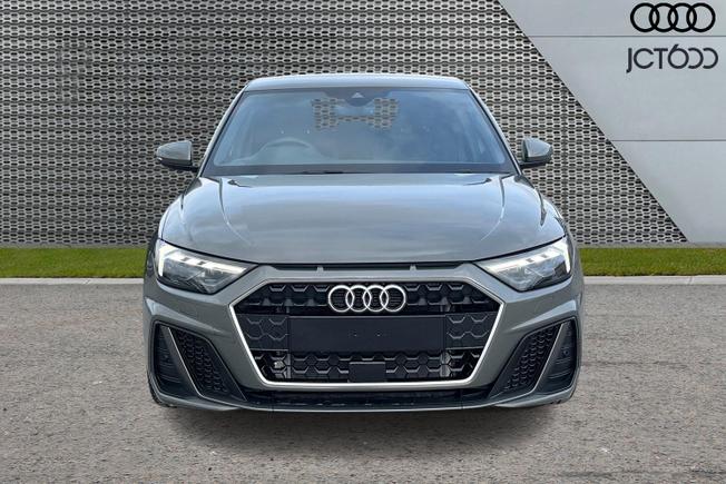 AUDI A1 Sportback Photo 8