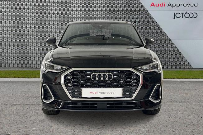 AUDI Q3 Photo 8