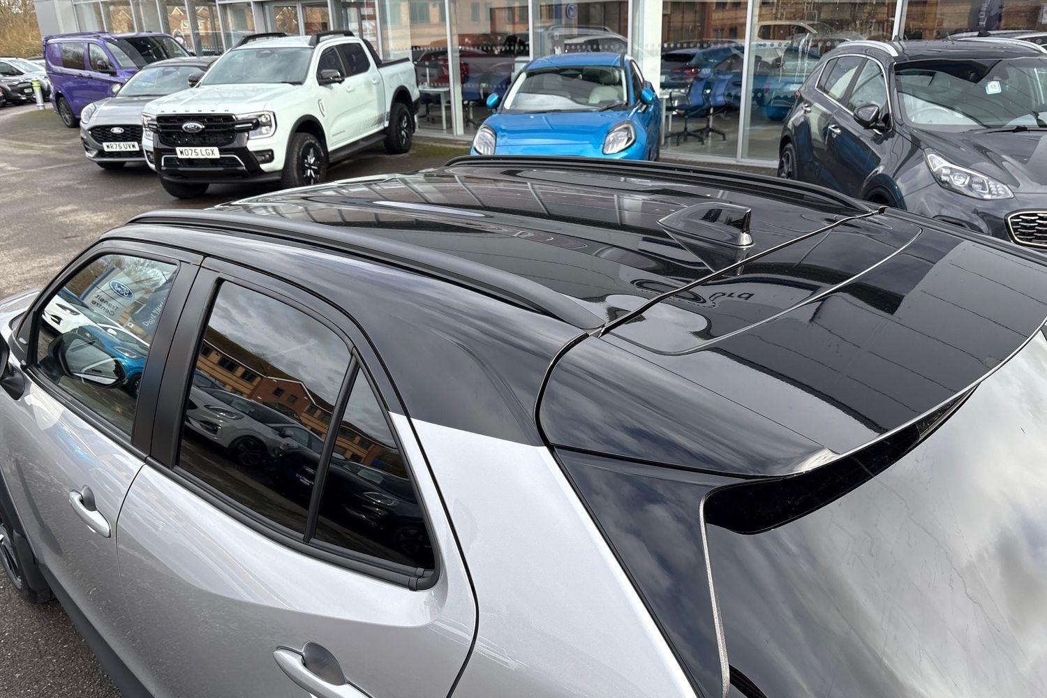 Toyota YARIS CROSS Photo 30