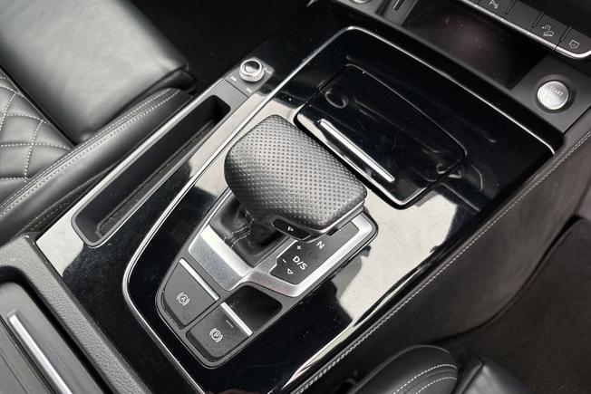 AUDI Q5 Photo 32