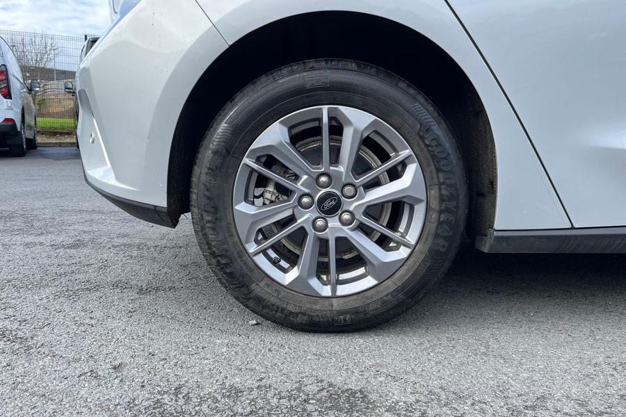 Ford FOCUS Photo autoimg-4f867a2d64a31b558a881d1ee0401db9c5975de3.jpg
