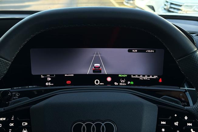 AUDI Q3 Photo 28