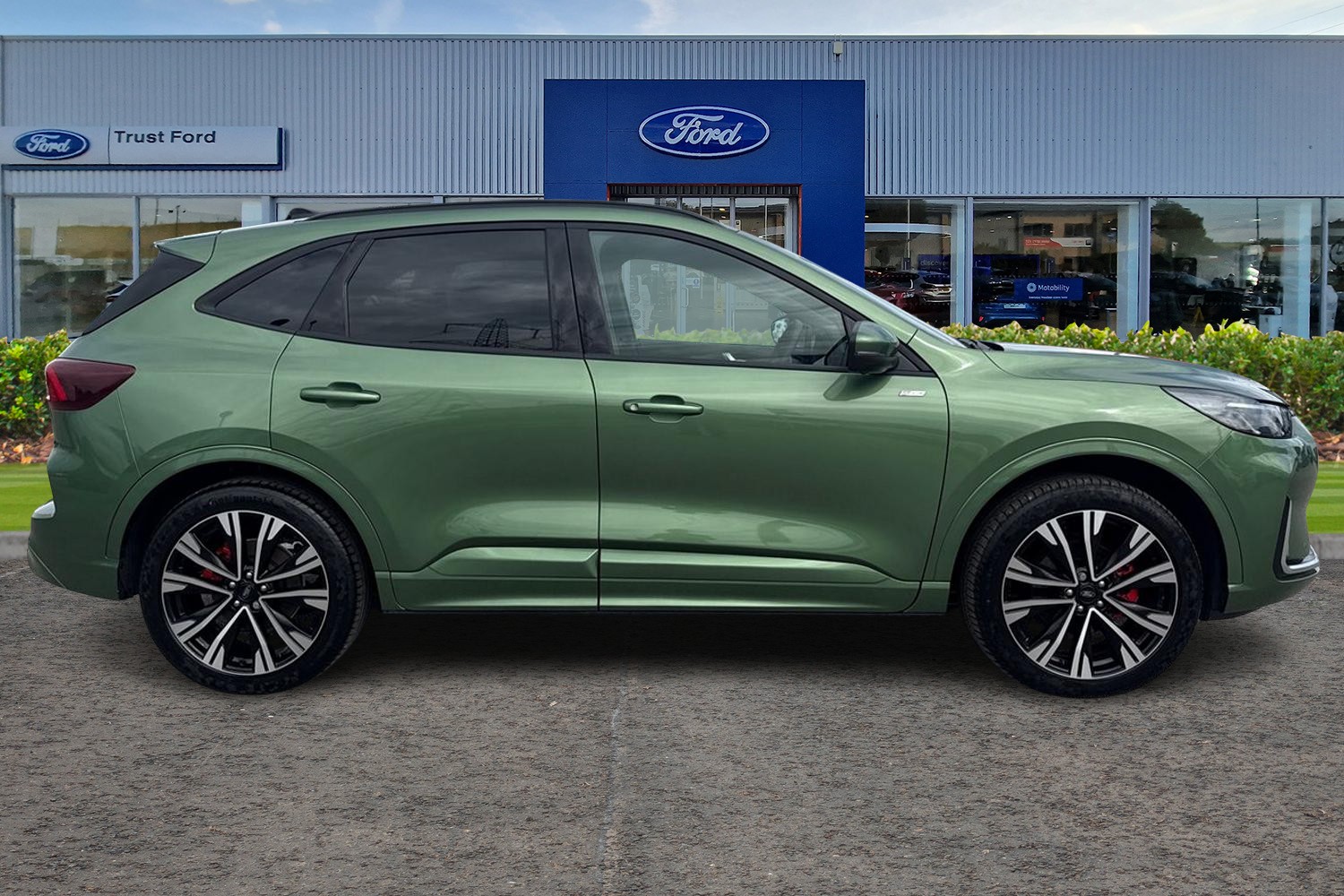 Ford KUGA Photo 2