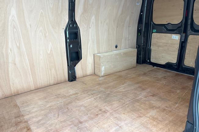 Volkswagen Transporter Photo 9
