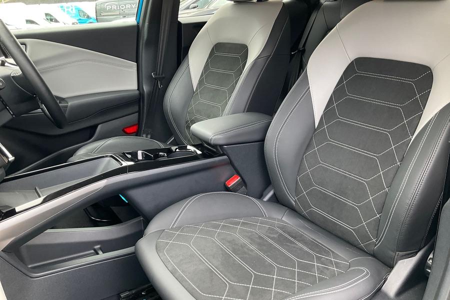 Ford Puma Gen-E Photo autoimg-4f89de127ae5c340d0b0609ebe7033ca564b70b5.jpg