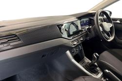 VOLKSWAGEN Polo Photo 2