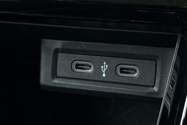 VOLKSWAGEN T-Cross Photo 28