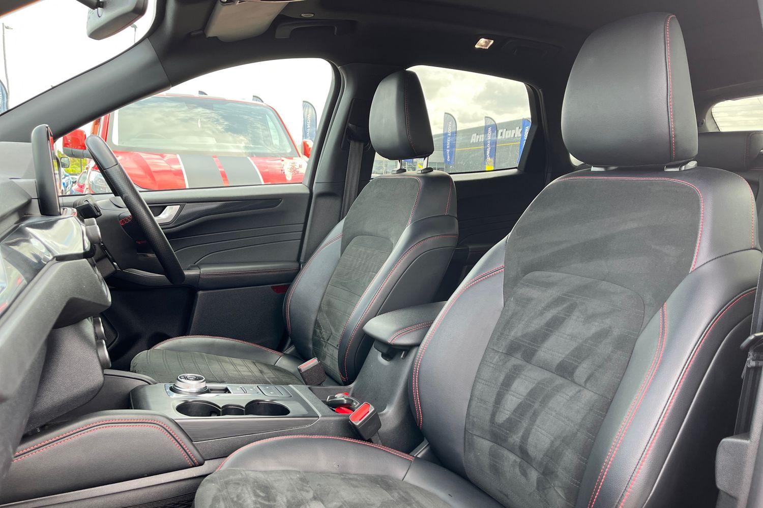 Ford Kuga Photo 18