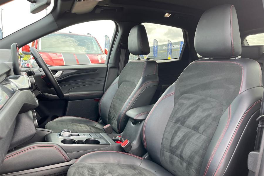 Ford Kuga Photo autoimg-4f94a93c5ee120a8df4a3653f8aede754d451d36.jpg