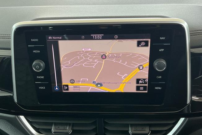 VOLKSWAGEN T-Roc Photo 14