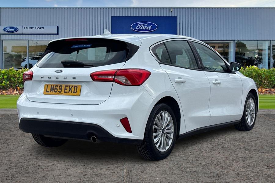 Ford FOCUS Photo autoimg-4f9d34630eeabc0e771950ebfa1bf8252870a893.jpg